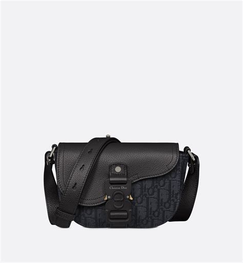 dior saddle pouch price|dior saddle pouch men.